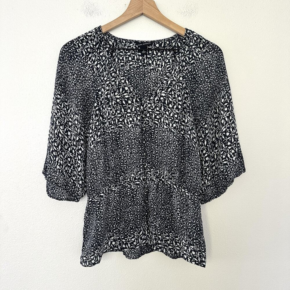Banana Republic 100% Silk Blouse Button Down S Boho Fairy Peasant Batik Romantic